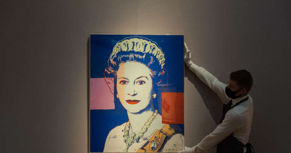 Warhol Print of Queen Elizabeth II Sells for $855,000, Sets Auction Record