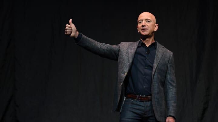В Amazon заговорили о возвращении миллиардера на пост главы компании