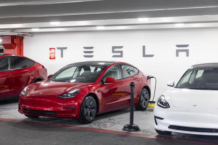 Tesla’s China-made EV sales volume falls 10.9% year-on-year in September. Reuters