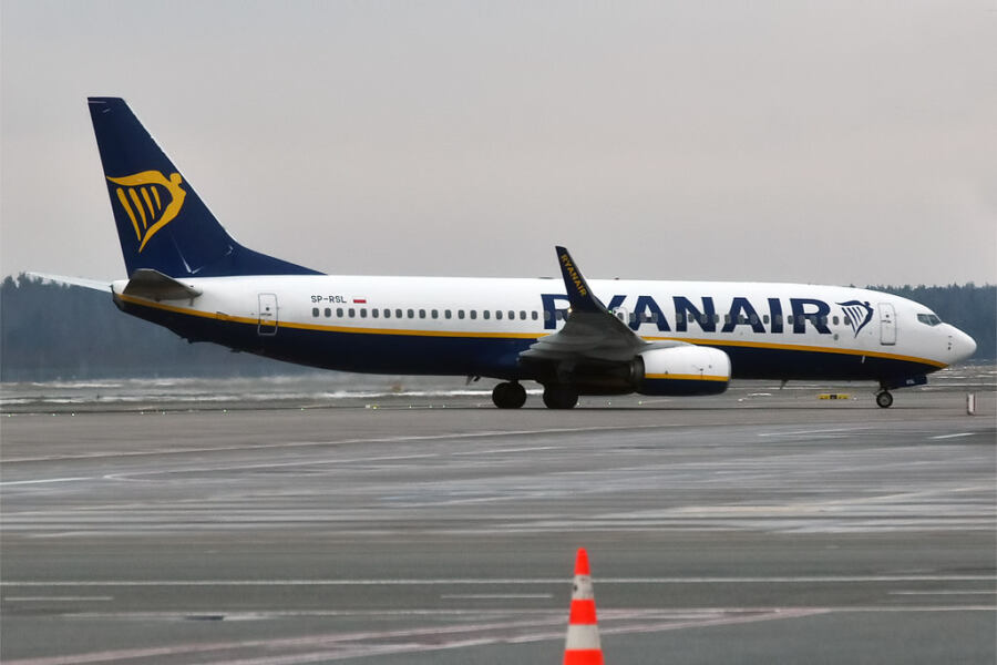 Ryanair warns of 10% fare rise this summer