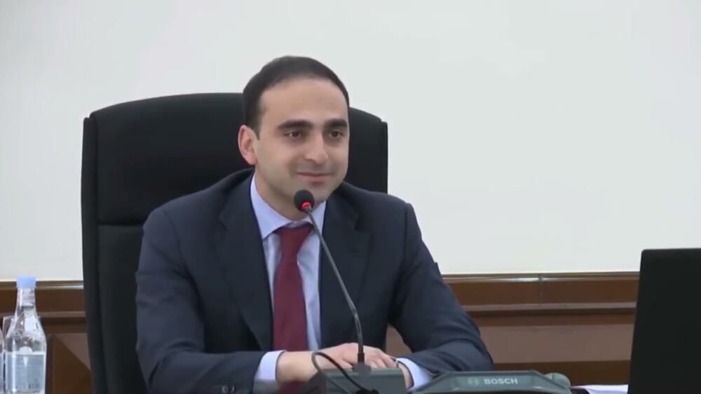 600-700 հազար դրամ ստացողն ասում է՝ ինձ արտոնություն չի հասնո՞ւմ, դե կներեք էլի. Ավինյան. ՏԵՍԱՆՅՈՒԹ