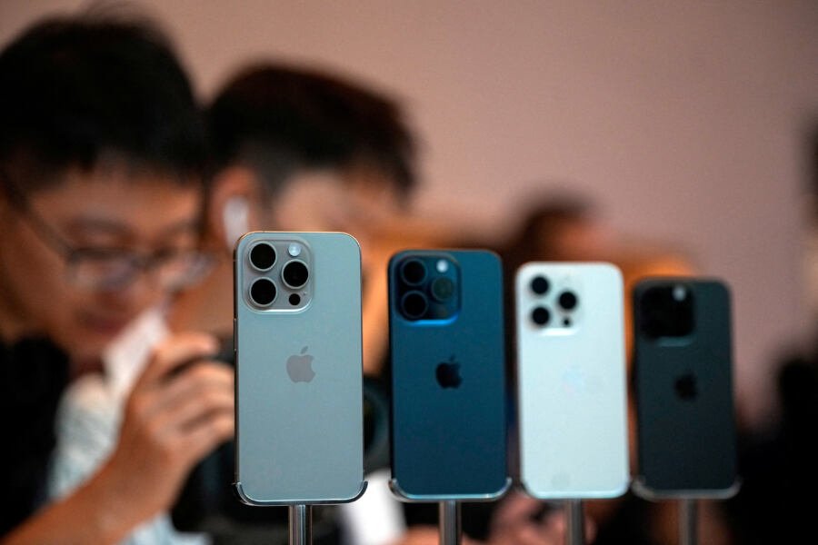 Apple’s China iPhone shipments soar 12% in March after discounts