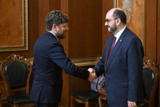 Անդրադարձ է կատարվել Հայաստանի և Ֆրանսիայի միջև տնտեսության ոլորտում համատեղ ծրագրերին