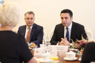 Մոտ ապագայում ԵՄ-ին անդամակցելու հարցով հանրաքվե կլինի. Ալեն Սիմոնյան