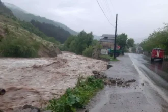 Աղետի գոտու մայրուղիներն անցանելի են. Սանոսյան