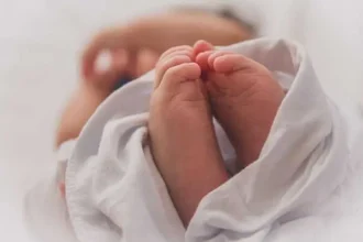 Գործատուն օրենք է խախտում, եթե մերժում է հայրության արձակուրդ մեկնելու աշխատակցի դիմումը. ԱԱՏՄ