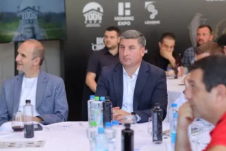 Բիզնեսը պետք է հուշի կառավարությանը, թե որ ուղղությամբ ինչ անելիքներ կան. Սանոսյան
