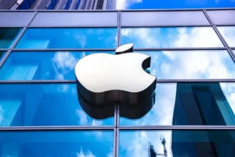 Акции Apple падают на 3% на фоне слабого предзаказа iPhone 16