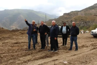 Գնել Սանոսյանն այցելել է Խոտ-Որոտան հիմնանորոգվող ճանապարհահատված