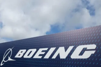 Boeing сократит производство авиалайнеров из-за проблем в бизнесе