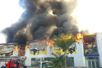 «Դոմուս» հիպերմարկետի պահեստային տարածքում հրդեհ է  բռնկվել. ՏԵՍԱՆՅՈՒԹ