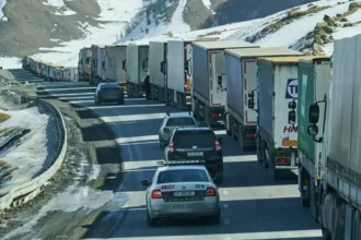 Վերին Լարսի անցակետի մոտ ավելի քան 400 հայկական բեռնատար է կուտակվել