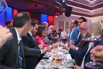 Քանի՞  «հաջողակ տղամարդ» է ընթրել Աննա Հակոբյանի հետ