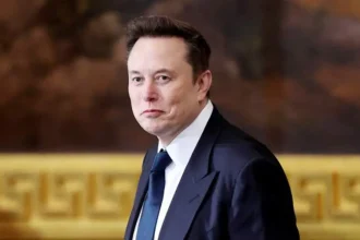 Time поместил на обложку Илона Маска за столом президента США