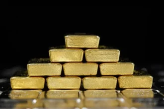 Минфин направит на покупку валюты и золота 66,5 млрд рублей