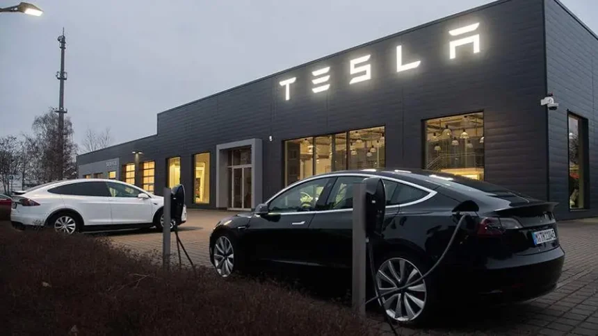 Tesla-ն դուրս է եկել Կանադայի ավտոսրահից