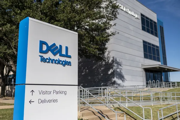 Dell’s AI Server Sales Outlook Fails to Ease Profit Worries