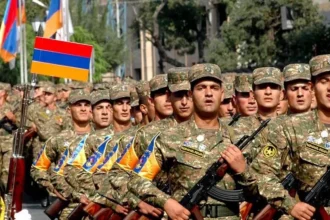 Շարունակվում է բարձրագույն և ավագ սպայական կազմերի ատեստավորումը