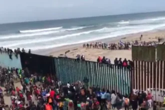 How much will migrants facing deportation in the US be fined?