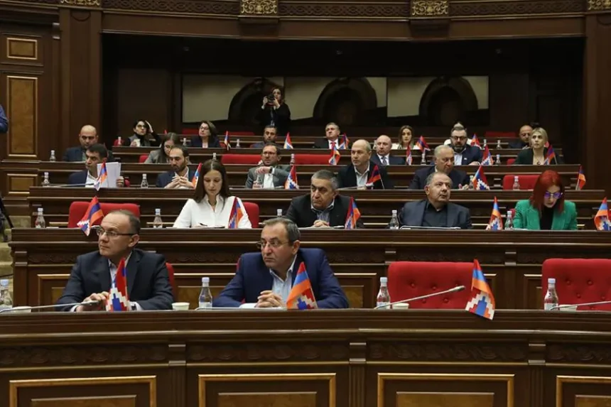 Հայտարարգրի մասին ընդդիմադիր խմբակցության նախագիծը մերժվեց