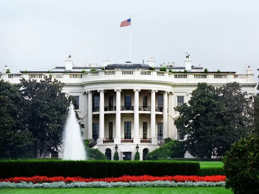 White House expects Ukrainian resource deal soon