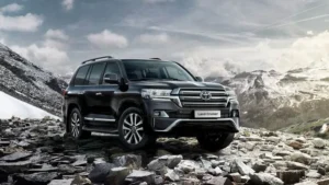 Компания Toyota возобновила продажи автомобилей в России