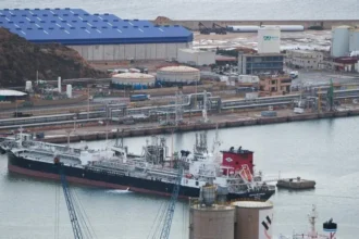 Газ идет, несмотря на запрет: как Польша обходит эмбарго