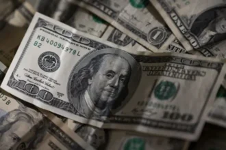 Ռուսական բանկերը  նոր նմուշի դոլարների պակաս ունեն