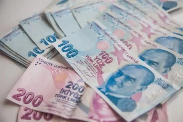 Թուրքական մեկ լիրան արժե երկու ռուբլուց պակաս