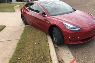 Tesla-ի շուկայական կապիտալիզացիան ռեկորդային նվազում է