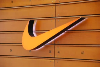 Ինչու՞ Nike․ որքա՞ն է ծախսվել բրենդի լոգոն ստեղծելու համար