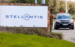 Убыток Stellantis в первом полугодии может составить $2,7 млрд