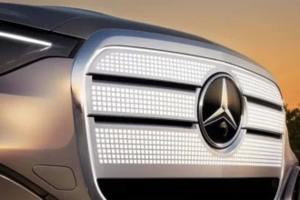 Mercedes-Benz-ը ներկայացրել է նոր սերնդի լուսադիոդային դիմացի ցանց՝ դասական ոճով և ժամանակակից տեխնոլոգիայով