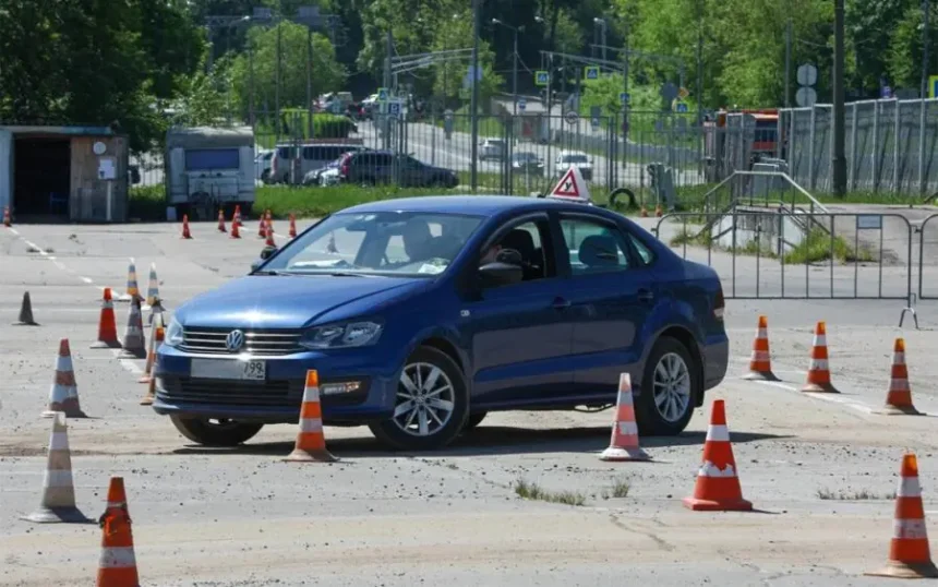 Ռուսաստանում առաջարկում են թույլատրել վարորդական իրավունք ստանալ առանց ավտոդպրոցի