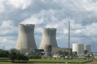 В Германии взорвали самую крупную атомную электростанцию