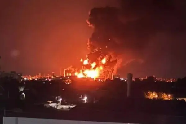 Խոշոր հրդեհ՝ ռուսական նավթավերամշակման գործարանում