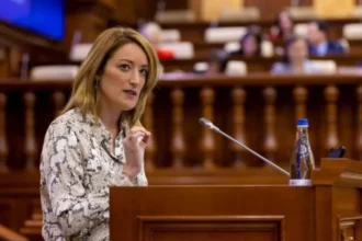 Ռուսաստանի տունը փակվում է, իսկ Եվրոպական խորհրդարանի գրասենյակը՝ բացվում