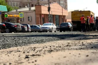 Երևանում շարունակվում են փողոցների միջին նորոգման աշխատանքները