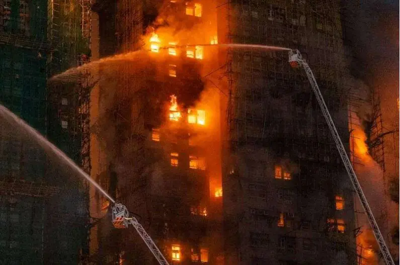 Հոնկոնգում վերջին տարիների ընթացքում ամենաուժեղ հրդեհն է բռնկվել. նախնական տվյալներով կա 13 զոհ. ՏԵՍԱՆՅՈՒԹ