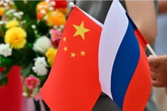 Мишустин: Россия работает над ответной отменой виз для туристов из КНР