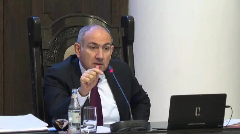 Ձևը գտեք, փակեք էդ խանութը, ստուգելու եմ. Փաշինյանը կրկին ափերից դուրս եկավ