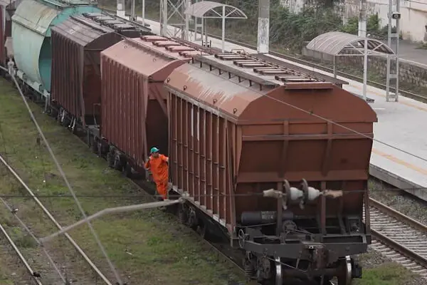 Ջեյհուն Բայրամովն անդրադարձել է Բաքվից Երևան նավթամթերքի արտահանման ընթացքում Թբիլիսիի առաջարկած բարձր մաքսատուրքին