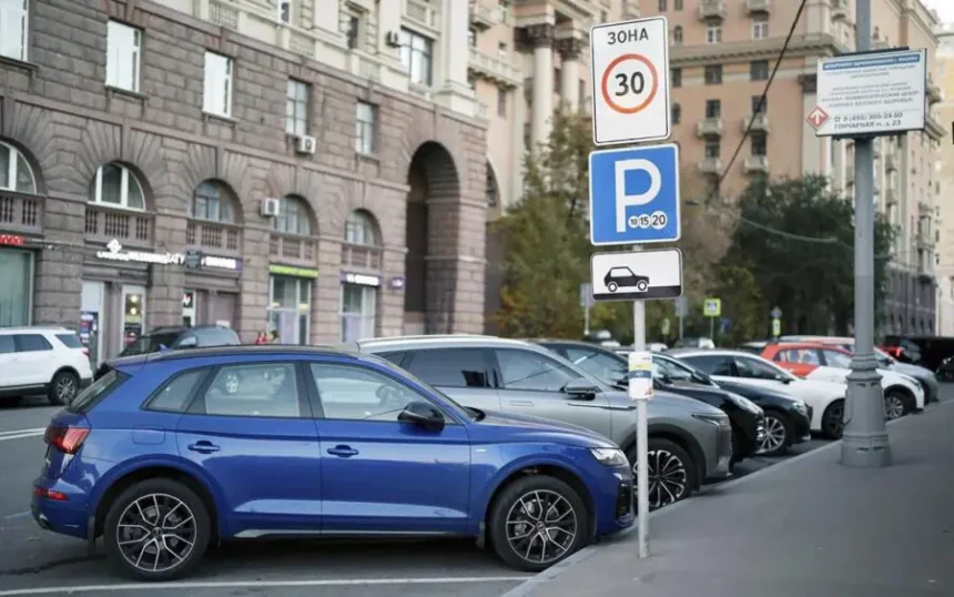 Պետդումայում առաջարկել են արգելել վճարովի կայանատեղիները բազմաբնակարան շենքերի բնակելի գոտիներում