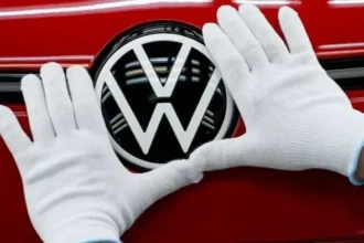 Volkswagen впервые за 88 лет закроет автозавод в Германии